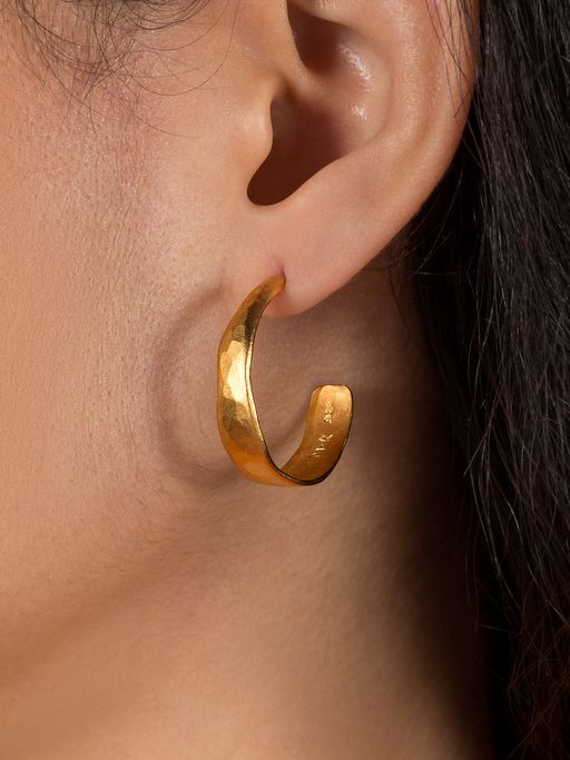 Sigr taper hoop earrings 14k gold photo