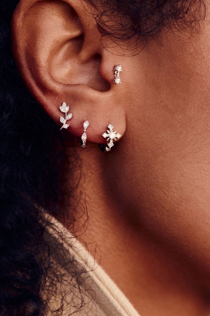 Bloom single earring rose gold