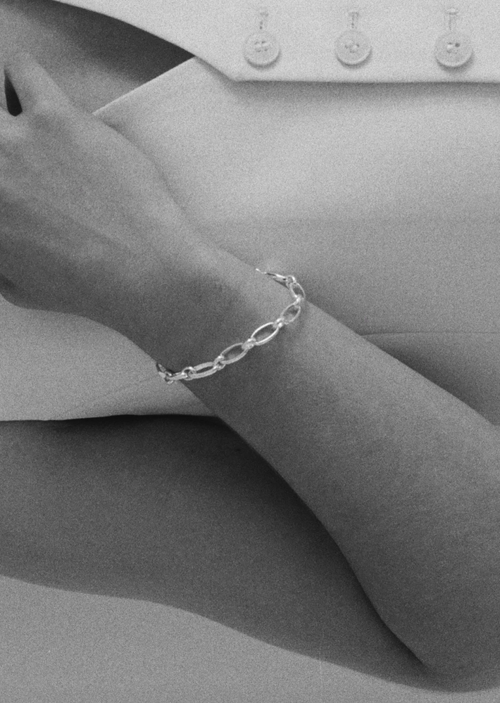 The Oval Rolo Bracelet